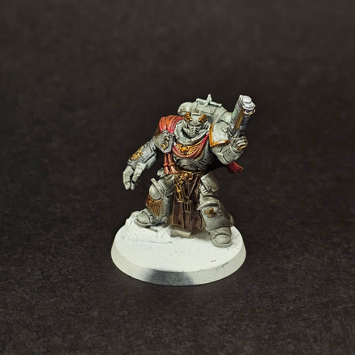 Used Warhammer 40k: Space Marines Captain