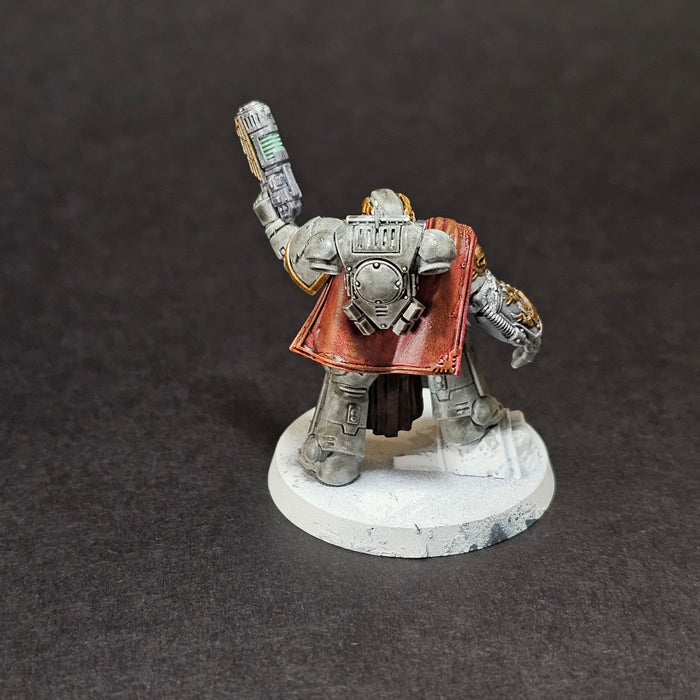 Used Warhammer 40k: Space Marines Captain
