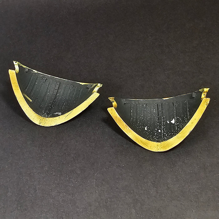 Used Warhammer 40: Imperial Knights - House Terryn Pauldrons