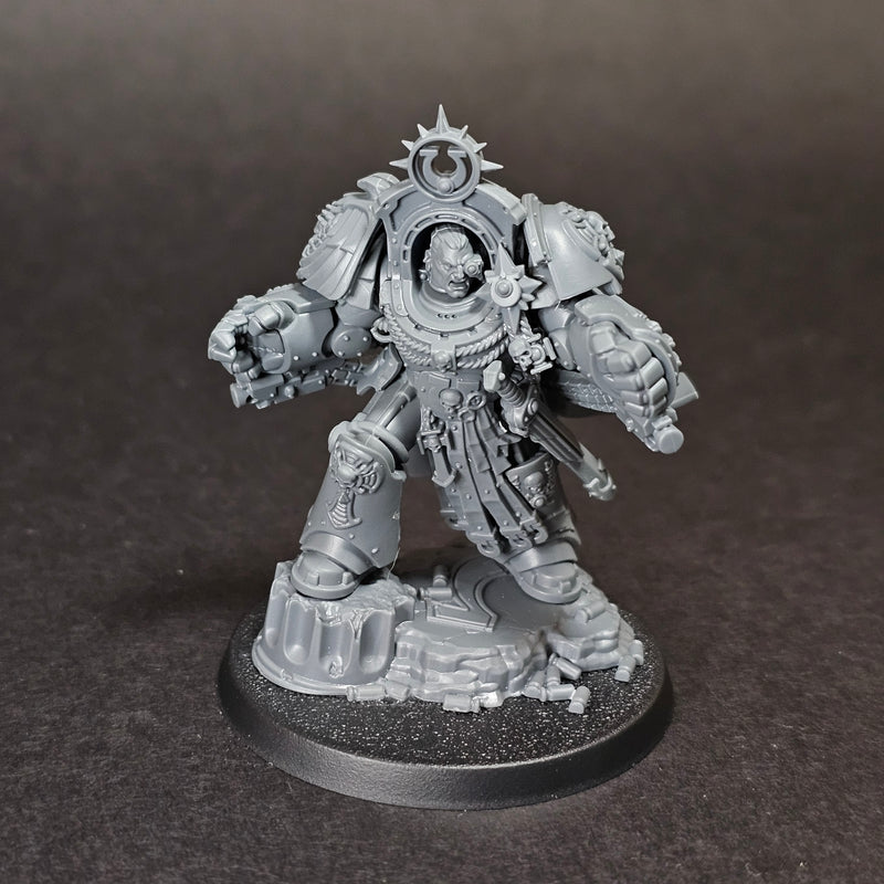 Used Warhammer 40k: Ultramarines - Marneus Calgar