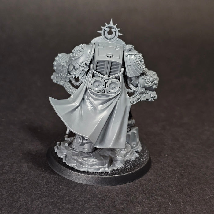 Used Warhammer 40k: Ultramarines - Marneus Calgar