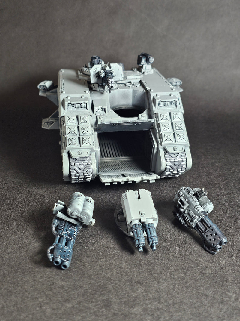 Assembled and partially painter Land Raider Redeemer.
Partially magnetized. (3)