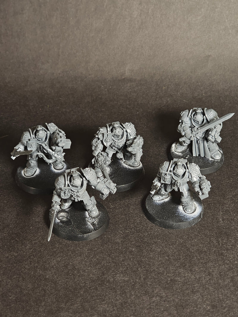 Built and assembled Grey Knights Brotherhood Terminator Squad. (1)