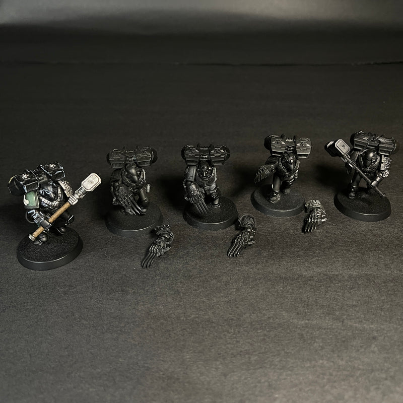Primed and Partially painted Vanguard Veteran Squad.