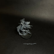 Assembled Akhelian King.

Missing Horn. Broken Weapon bit included.