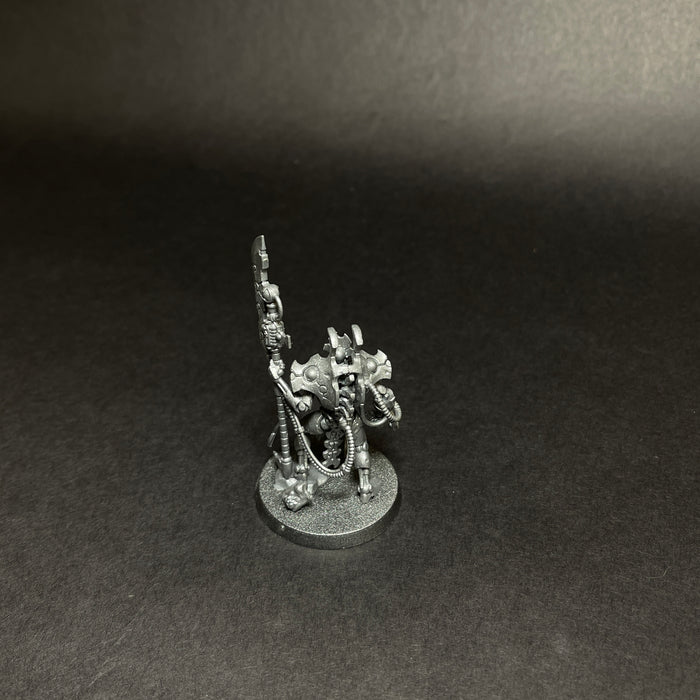 Used Warhammer 40K: Necrons - Overlord with Tachyon Arrow