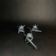 Assembled Tyranid Warriors.