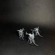 Assembled Tyranid Warriors.