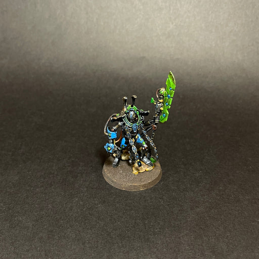 Assembled, painted and based Overlord with Tachyon Arrow.