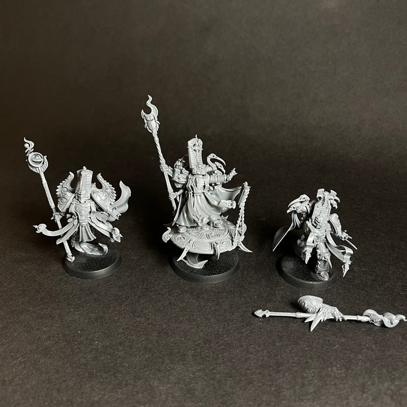 Assembled Exalted Sorcerers.

One Broken Arm.

One needs attaching to base.