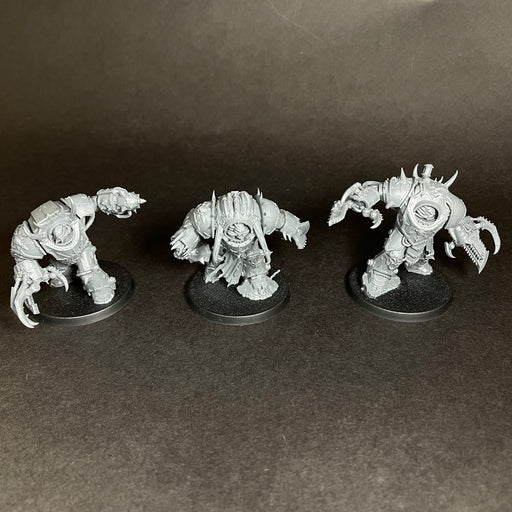 Built Chaos Space Marines Mutilators.