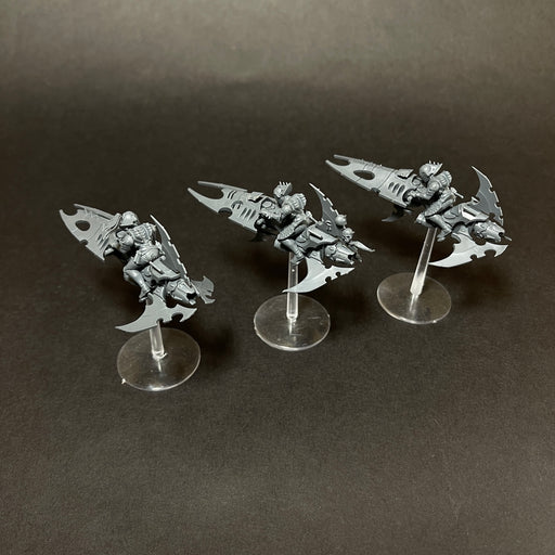 Assembled Drukhari Reavers with stand.

Listing 2.