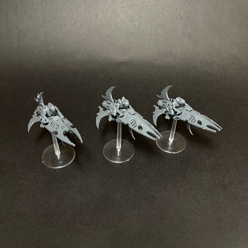 Assembled Drukhari Reavers with stand.

Listing 4.