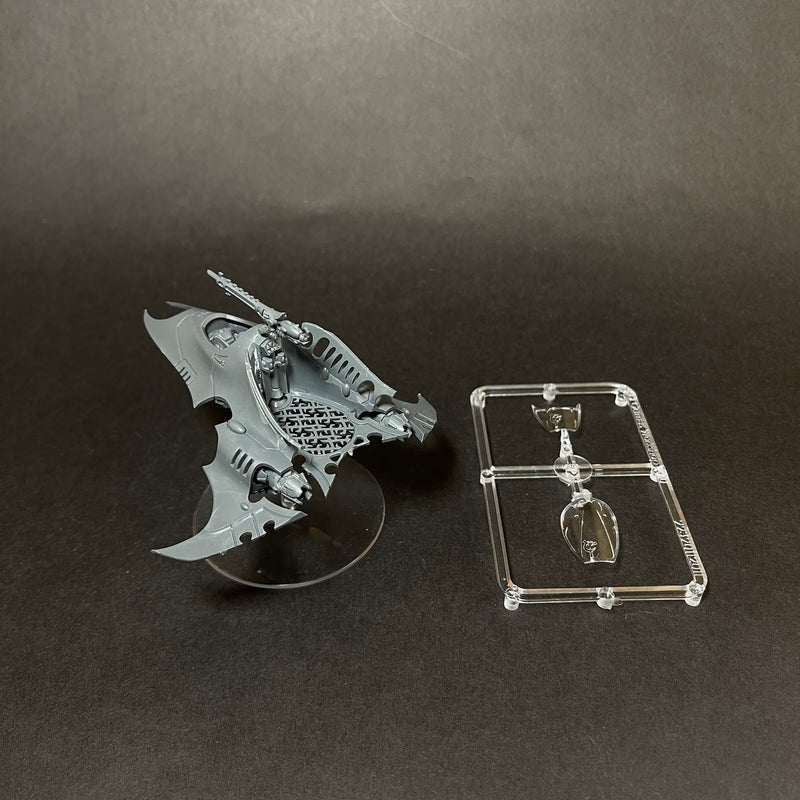 Assembled Drukhari Venom with Base.

As is.

Listing 1.