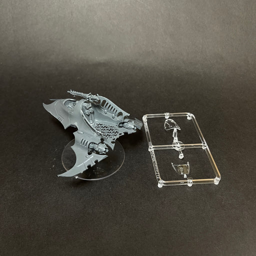 Assembled Drukhari Venom with Base.

As is.

Listing 2.