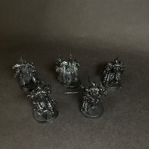 Description:

Primed Death Guard Plague Marines.

5 figures total.

Listing 1.