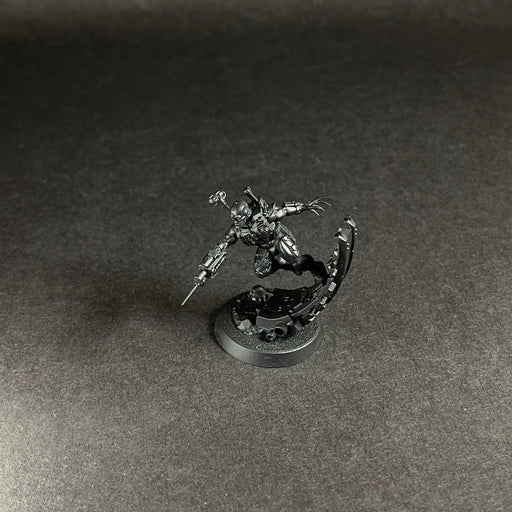 Description:

Assembled and Primed Imperial Agents Eversor Assassin.