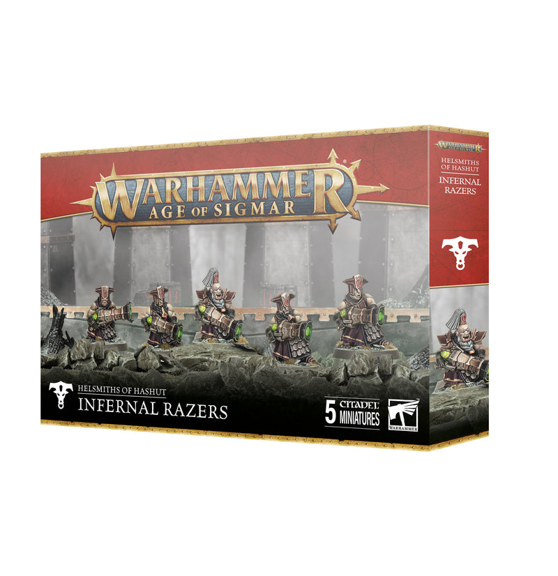 Warhammer Age of Sigmar: Helsmiths of Hashut - Infernal Razers includes five armored miniatures on fantasy-themed packaging.